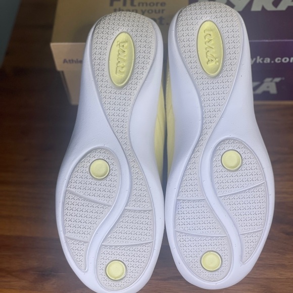 Ryka Yellow Slip On Sneaker Mule New With Box 8 Comfort - Picture 5 of 6